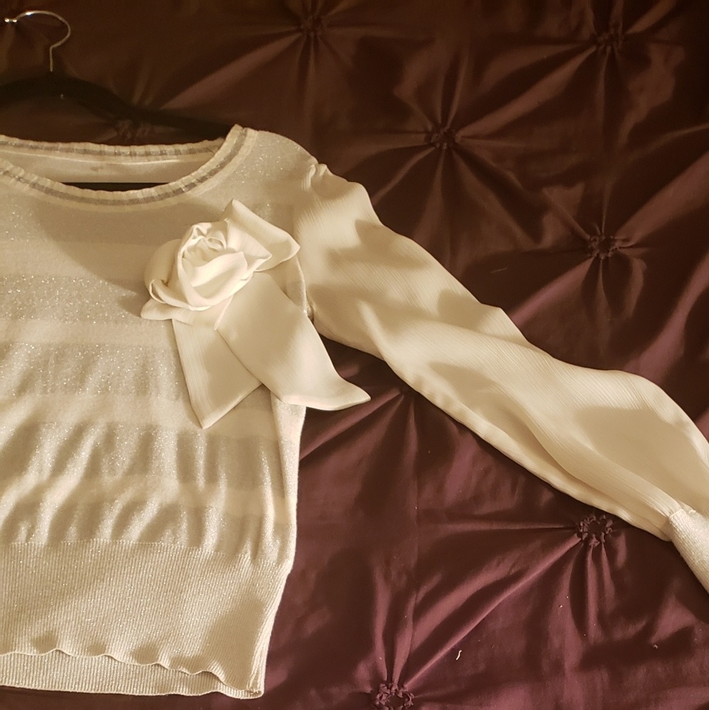 White w/silver sweater, bow front.